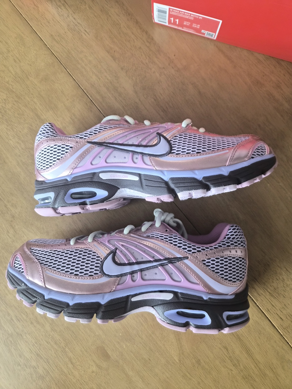Nike Air Max Moto 2k Sneakers In Light Magenta